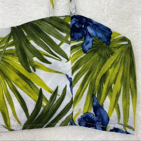 Brandy Melville Hawaiian Leaf Print Mini Crop Top - Picture 2 of 5
